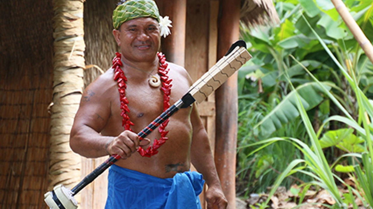 PCC Samoan cultural ambassador, knife dancer and artist Kap Te&rsquo;o-Tafiti shows us his fire knife rig.